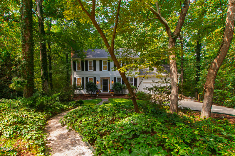 223 Huntington Dr, Chapel Hill, NC 27514