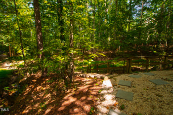 223 Huntington Dr, Chapel Hill, NC 27514