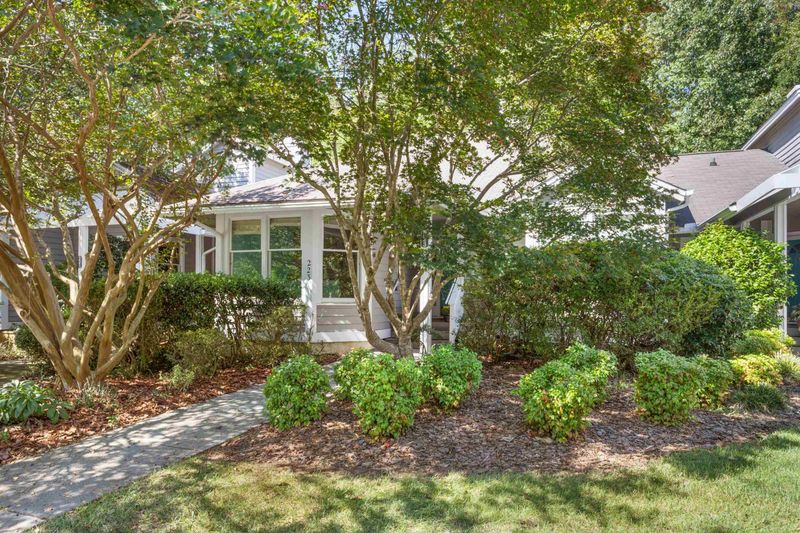 223 Kirkwood Dr, Chapel Hill, NC 27514