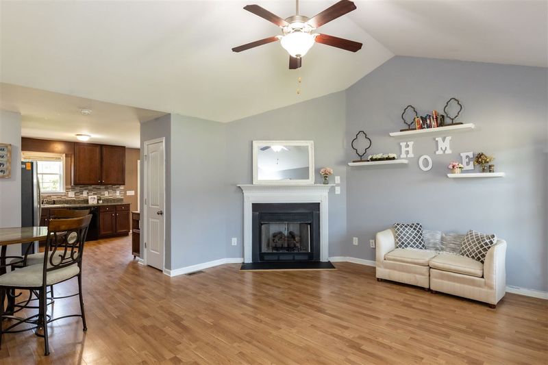223 Meredith Ln, Fuquay Varina, NC 27526