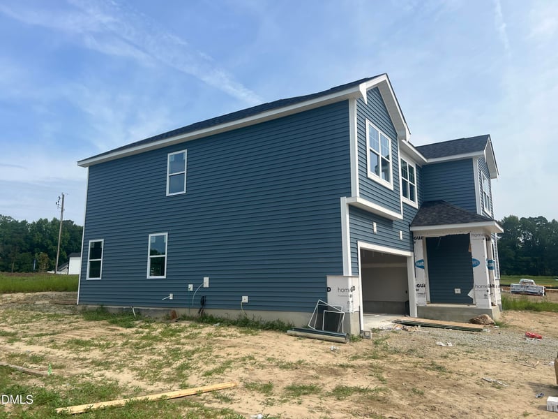 223 Mistflower Ln, Fuquay Varina, NC 27526