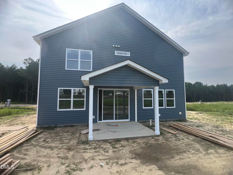 223 Mistflower Ln, Fuquay Varina, NC 27526