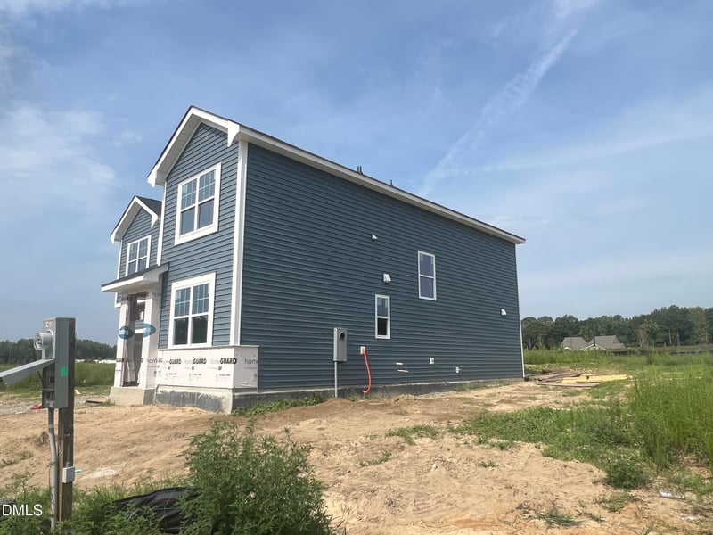 223 Mistflower Ln, Fuquay Varina, NC 27526