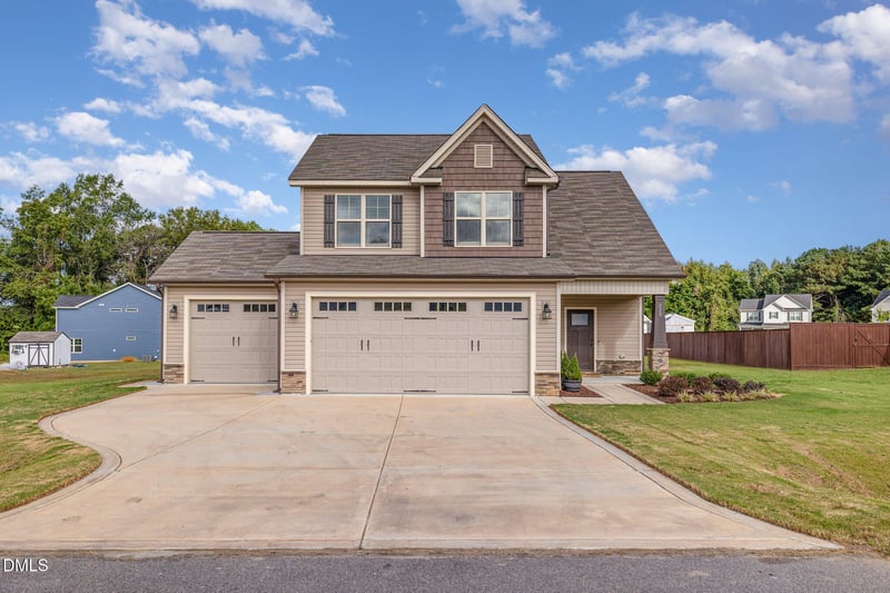223 Nolan Park Dr, Selma, NC 27576