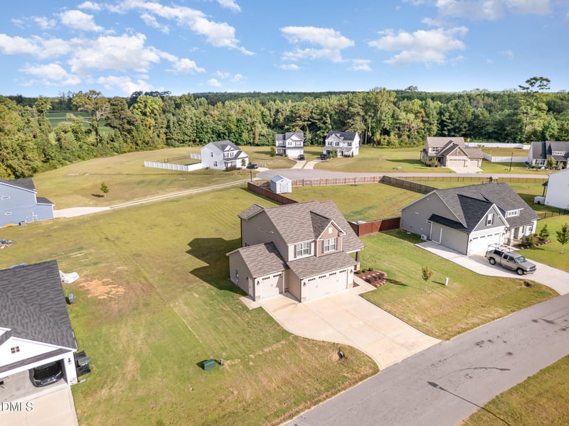 223 Nolan Park Dr, Selma, NC 27576