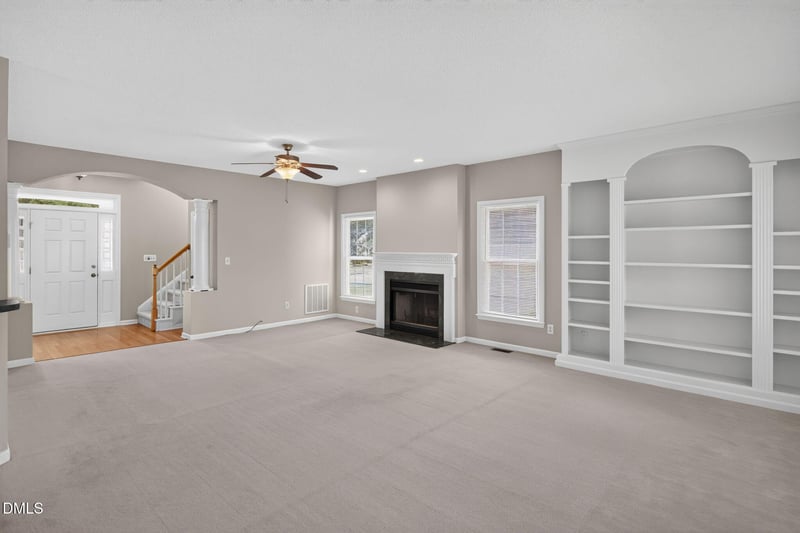223 Ravenstone Dr, Cary, NC 27518
