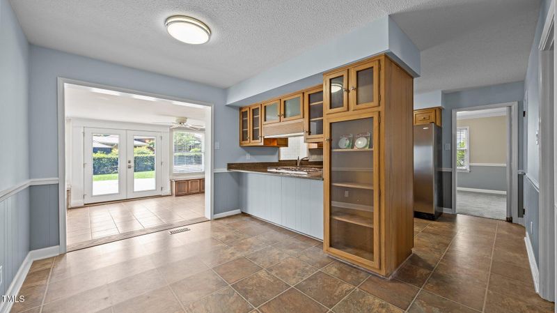 223 Shadowbrook Dr, Burlington, NC 27215