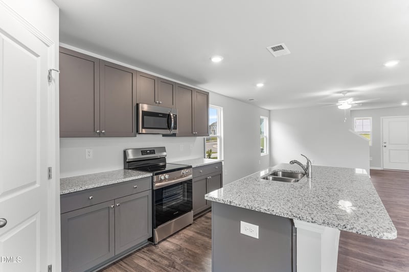 223 Shiloh Woods Cir, Smithfield, NC 27577