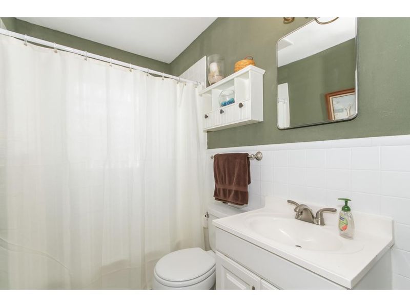 223 Watson Dr, Burlington, NC 27217
