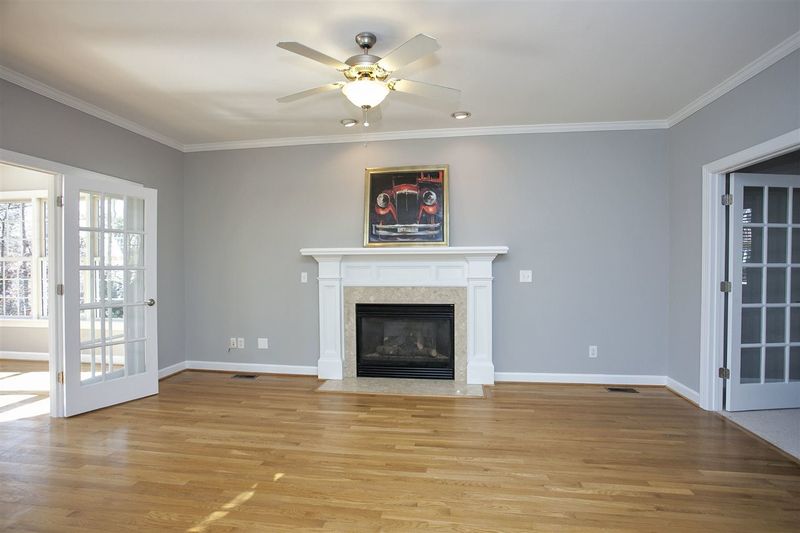 223 Wendhurst Ct, Apex, NC 27502