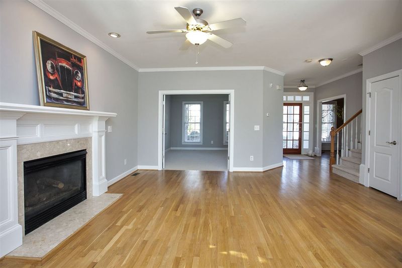 223 Wendhurst Ct, Apex, NC 27502