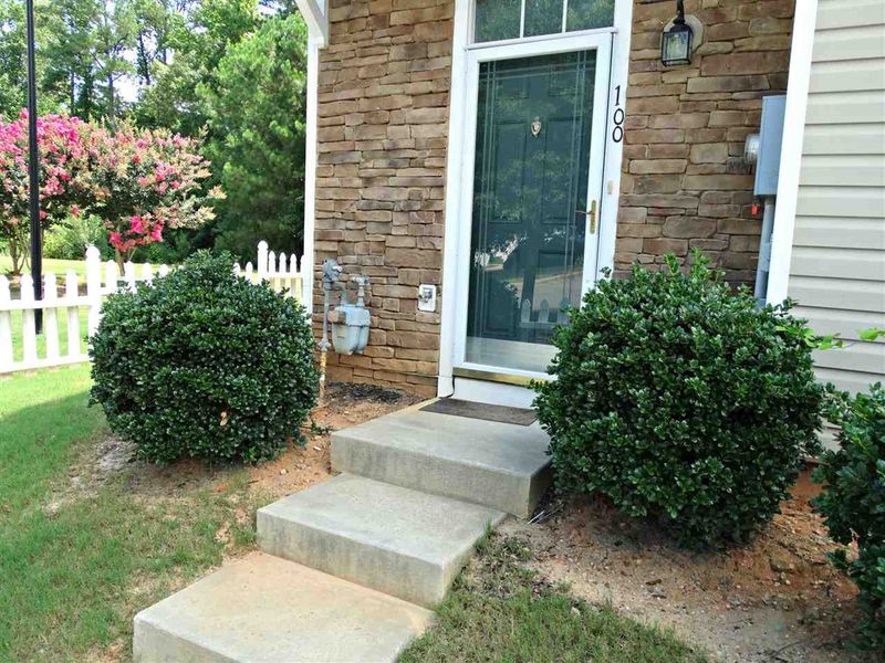 2230 Valley Edge Dr #100, Raleigh, NC 27614