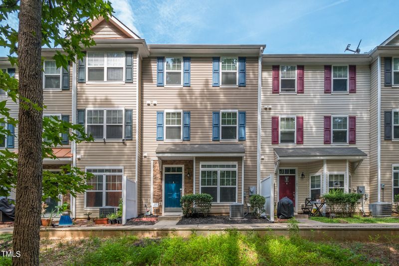 2230 Valley Edge Dr #105, Raleigh, NC 27614