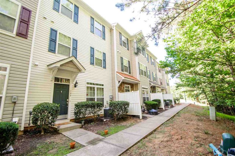 2230 Valley Edge Dr #109, Raleigh, NC 27614