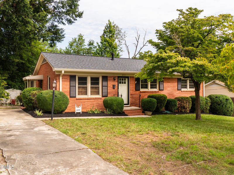 2231 Lacy St, Burlington, NC 27215