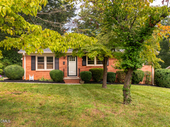 2231 Lacy St, Burlington, NC 27215