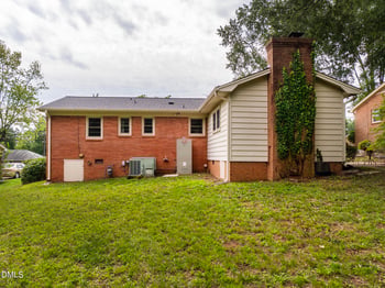 2231 Lacy St, Burlington, NC 27215