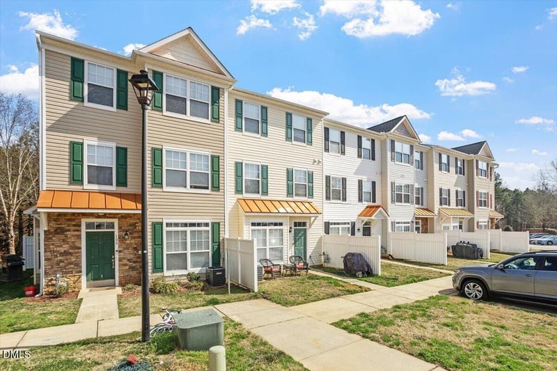 2231 Raven Rd #103, Raleigh, NC 27614