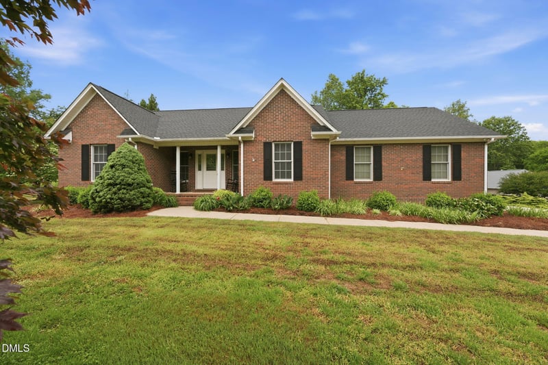 2232 Saint Bride Ct, Mebane, NC 27302