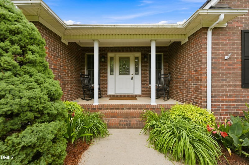 2232 Saint Bride Ct, Mebane, NC 27302