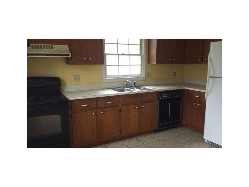 2233 Pine Knoll Ter, Burlington, NC 27217