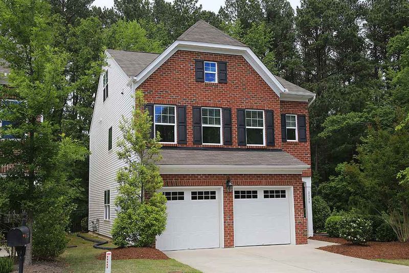 2233 Tanners Mill Dr, Durham, NC 27703