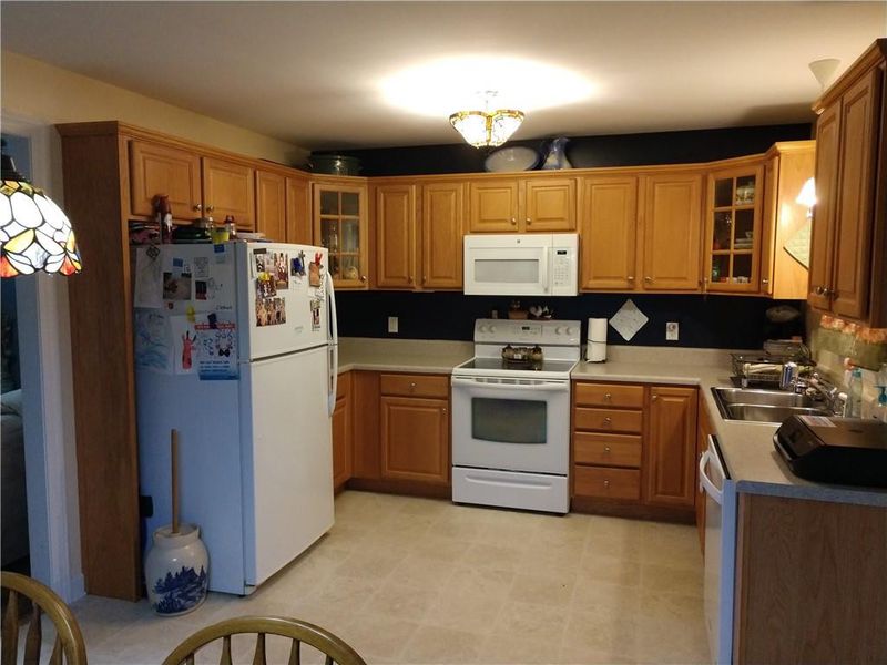 2235 Foxfire Ln, Burlington, NC 27217