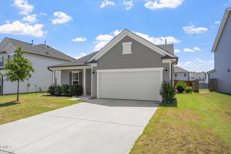 2236 Fairway Green Dr, Fuquay Varina, NC 27526