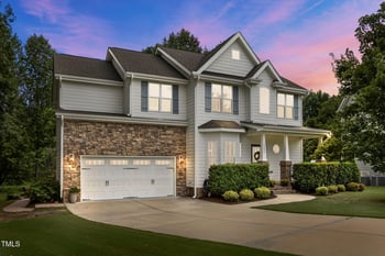 2236 Mills Crest St, Fuquay Varina, NC 27526