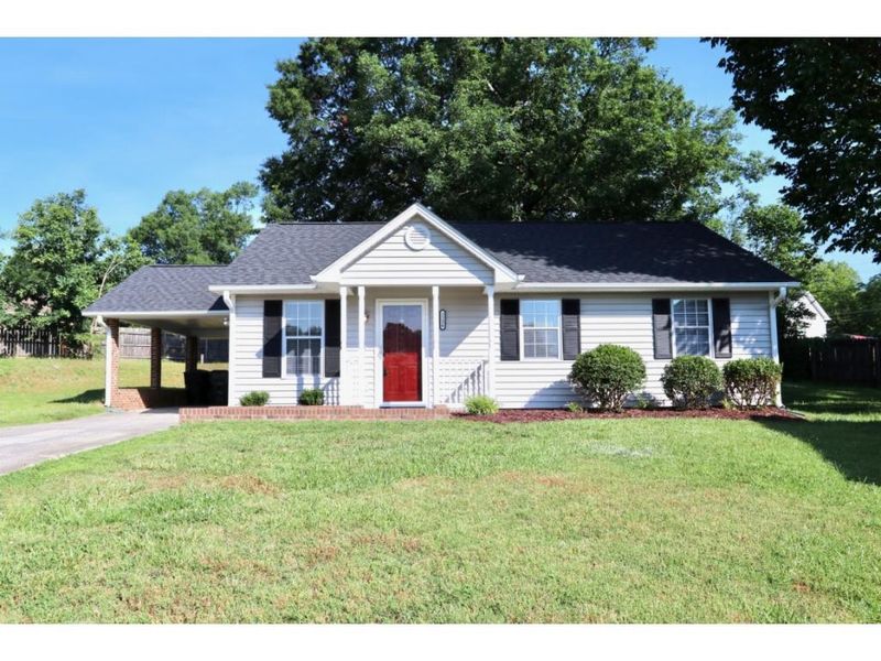 2236 Pine Knoll Ter, Burlington, NC 27217