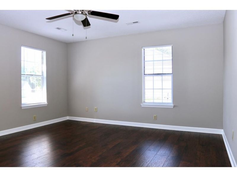 2236 Pine Knoll Ter, Burlington, NC 27217
