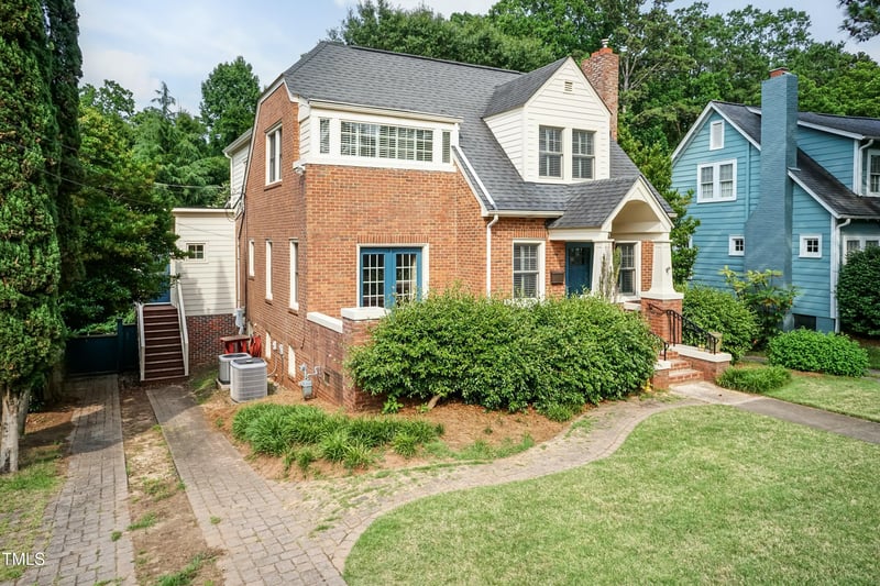 2236 The Cir, Raleigh, NC 27608