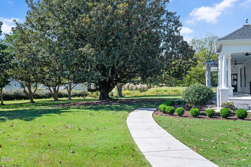 2239 Barber Mill Rd, Clayton, NC 27520