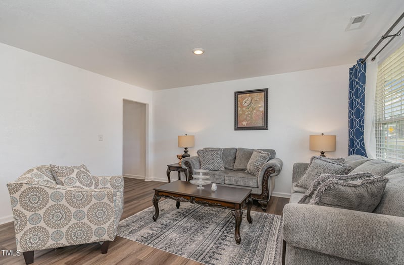 224 Brisk Dr, Zebulon, NC 27597
