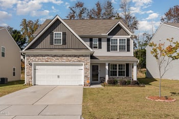 224 Brisk Dr, Zebulon, NC 27597