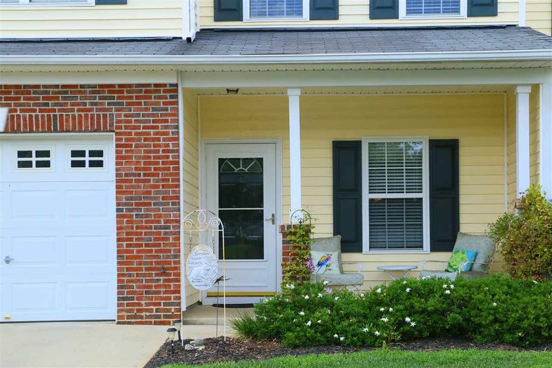 224 Cline Falls Dr, Holly Springs, NC 27540