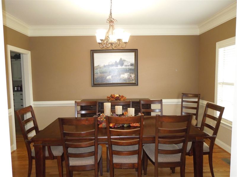 224 Club Hill Dr, Garner, NC 27529