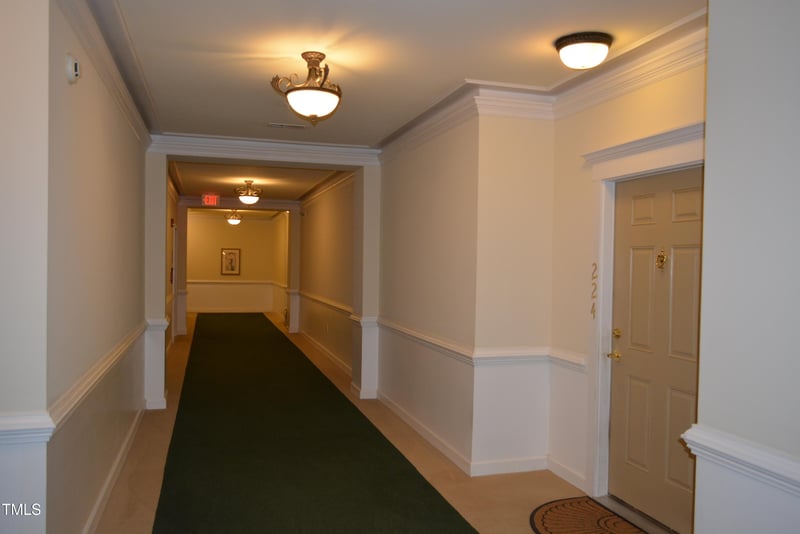 224 Eyam Hall Ln, Apex, NC 27502