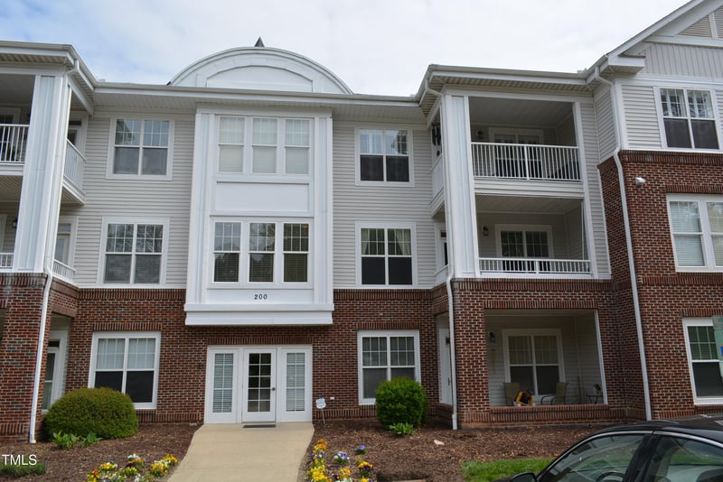 224 Eyam Hall Ln, Apex, NC 27502