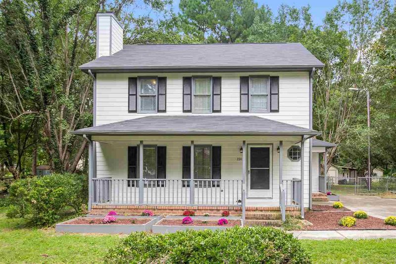 224 Glaive Dr, Durham, NC 27703