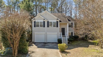 224 Hartshorn Ct, Holly Springs, NC 27540