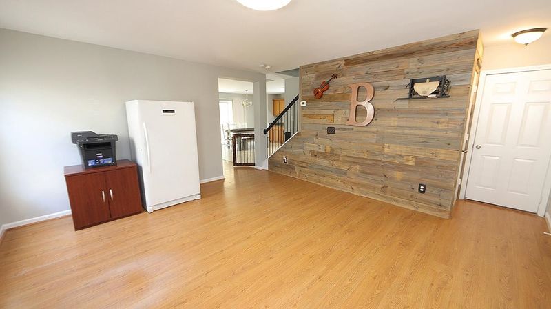 224 Milpass Dr, Holly Springs, NC 27540