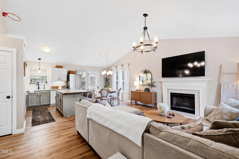 224 Round About Rd, Holly Springs, NC 27540