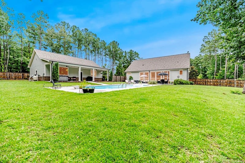 224 Saintsbury Pl, Sanford, NC 27332