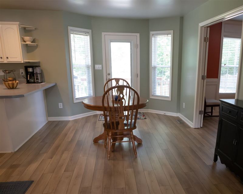 224 Sweetbriar Ct, Clayton, NC 27527
