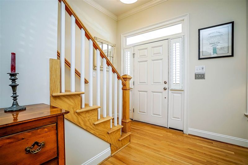 224 W Winmore Ave, Chapel Hill, NC 27516