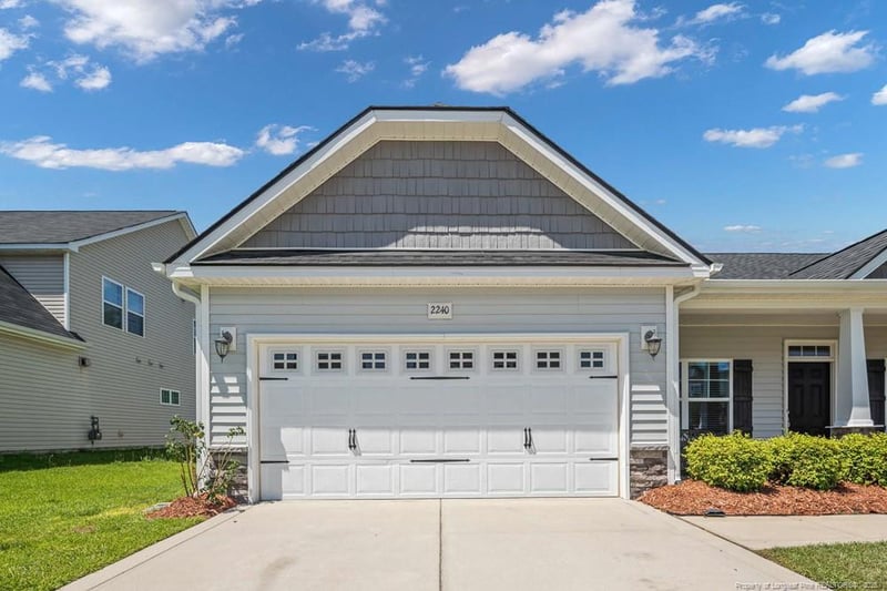 2240 Andalusian Dr, Hope Mills, NC 28348