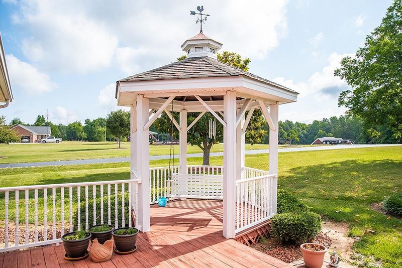 2240 Chub Lake Rd, Roxboro, NC 27574