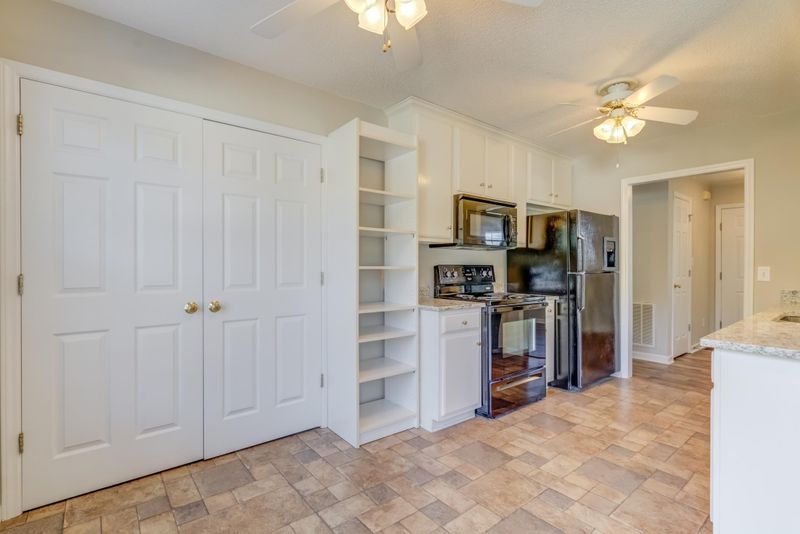 2242 County Line Rd, Angier, NC 27501