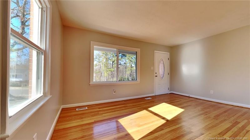 2243 Memory St, Fayetteville, NC 28304